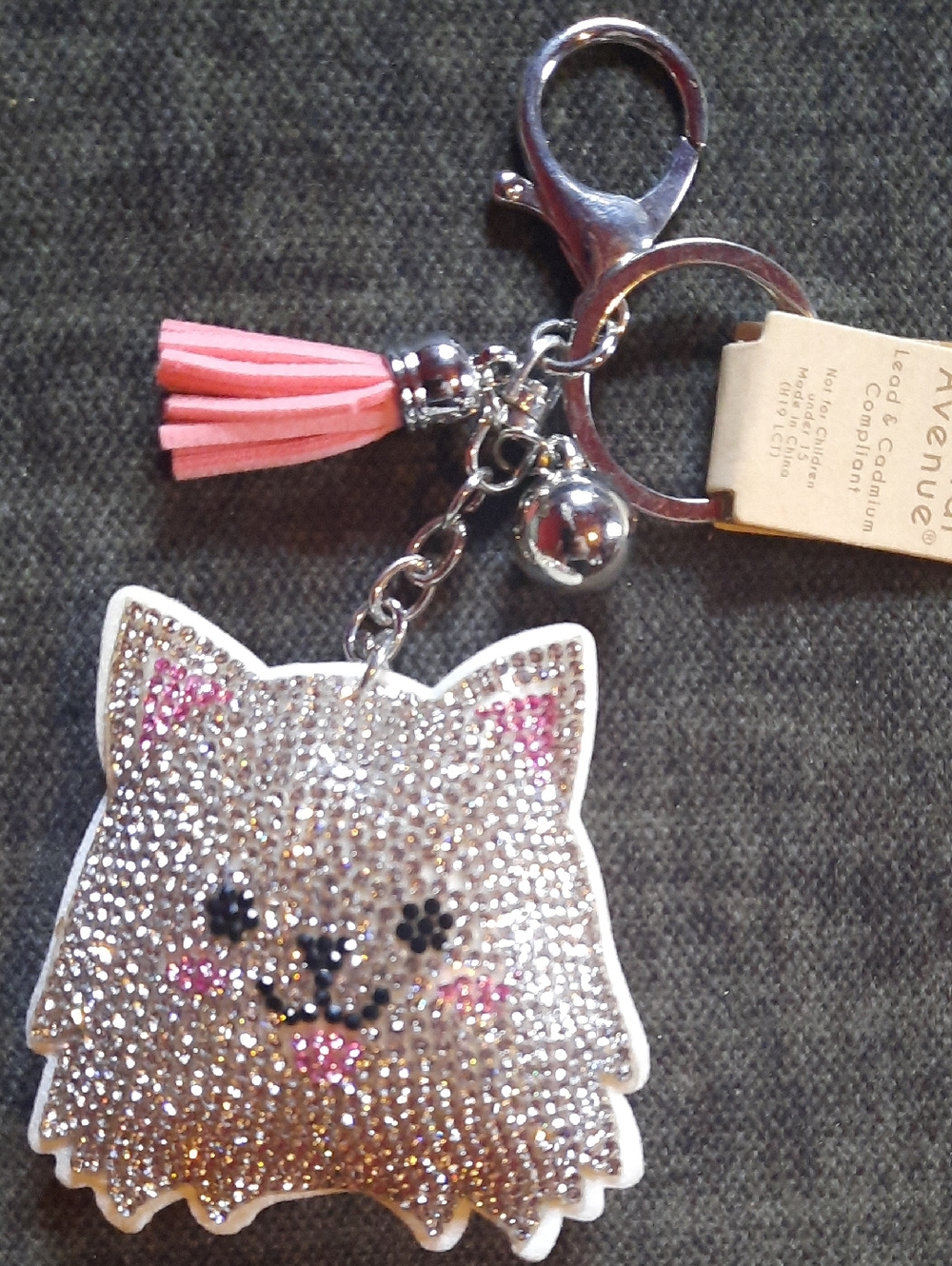 Crystal Rhinestone Dog Pomeranian White Keychain Purse Charm Backpack Clip NWT